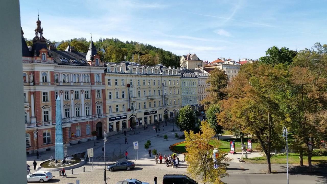 City Centre Apartment Demio Karlsbad Buitenkant foto